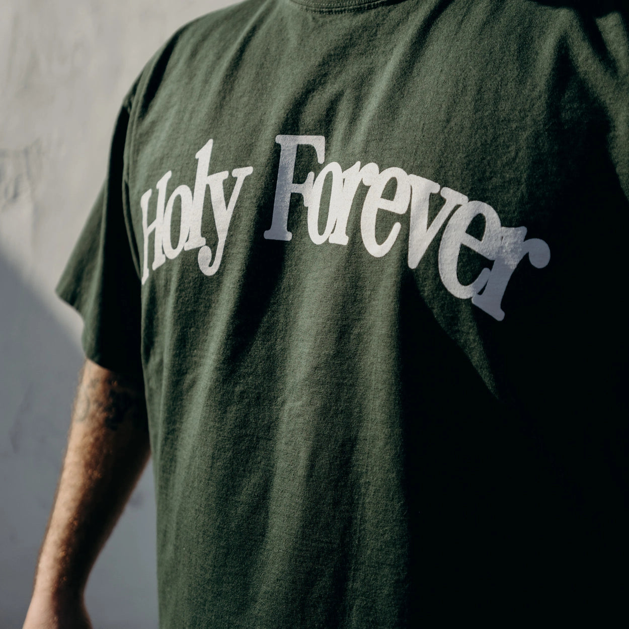 HOLY FOREVER TEE, MOSS