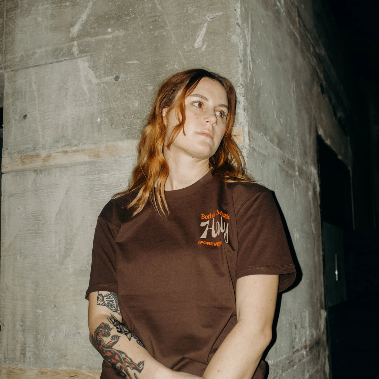 ANGELS CRY HOLY TEE, DARK CHOCOLATE